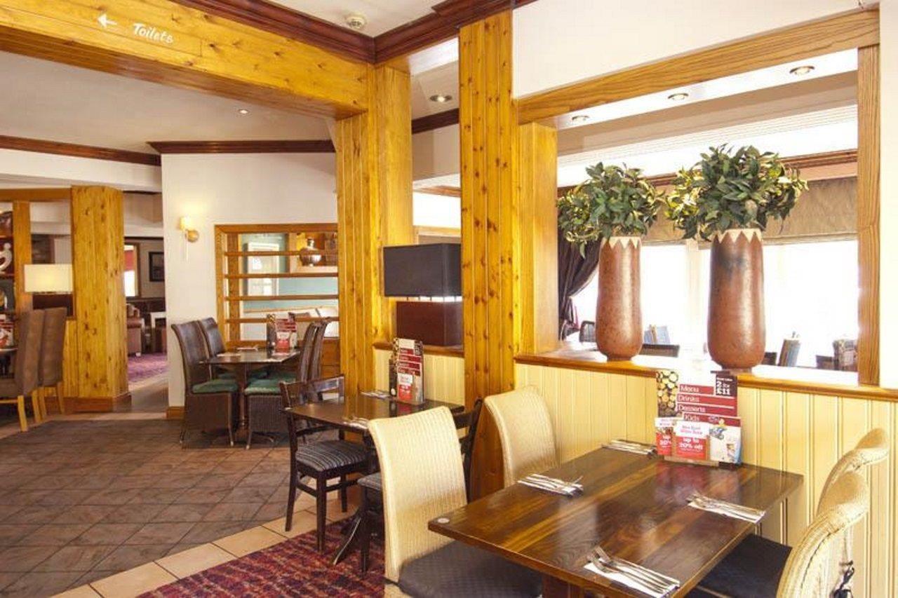 Premier Inn Huddersfield Central Dış mekan fotoğraf