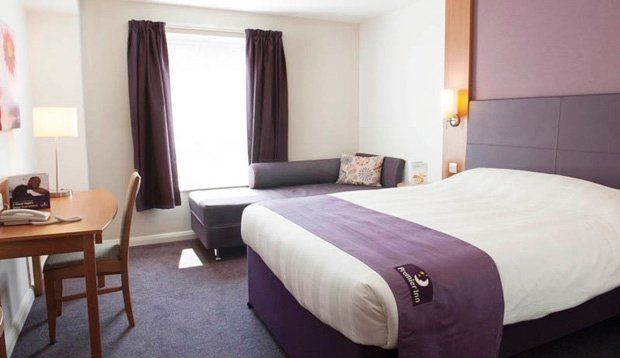 Premier Inn Huddersfield Central Dış mekan fotoğraf